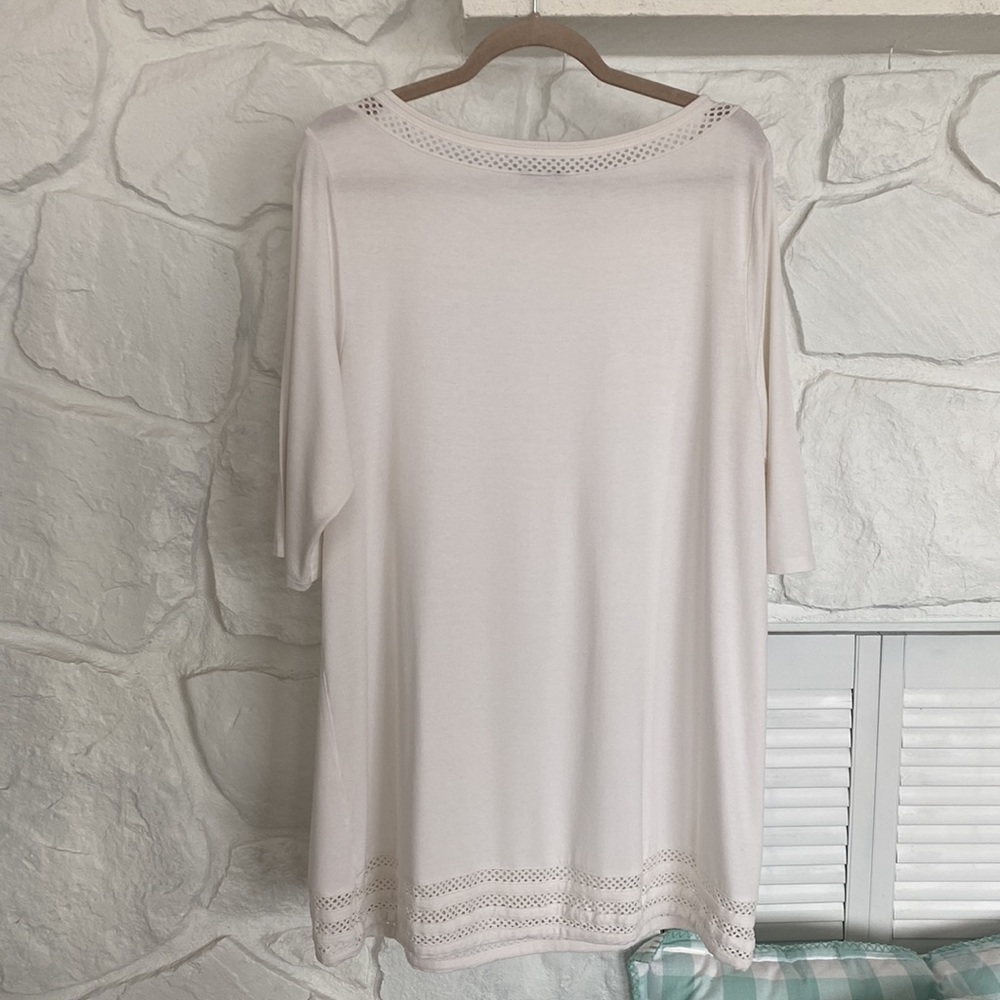 J Jill Creamy White top with lattice trim at neckline and hemline short sleeve - Picture 4 of 9